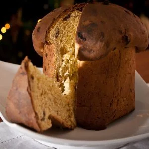 Il Natale 2025 premia l'artigianalità: boom per panettoni gourmet nelle ricerche online